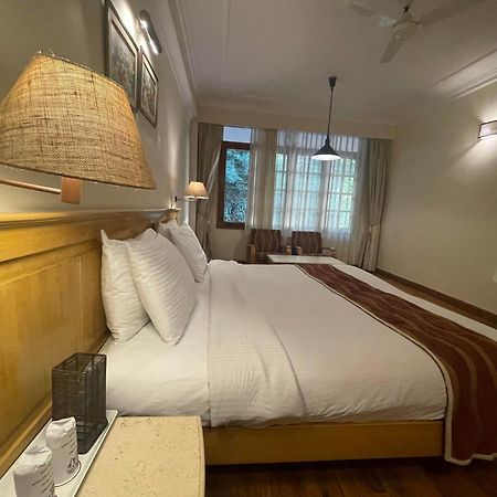 Hotel Willow Banks - Boutique 4 Star Hotel On The Mall Road Shimla Luaran gambar