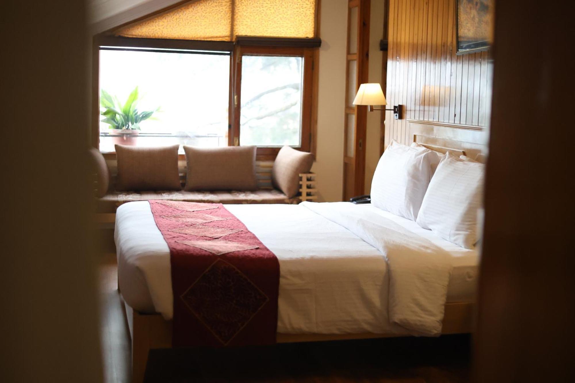 Hotel Willow Banks - Boutique 4 Star Hotel On The Mall Road Shimla Luaran gambar