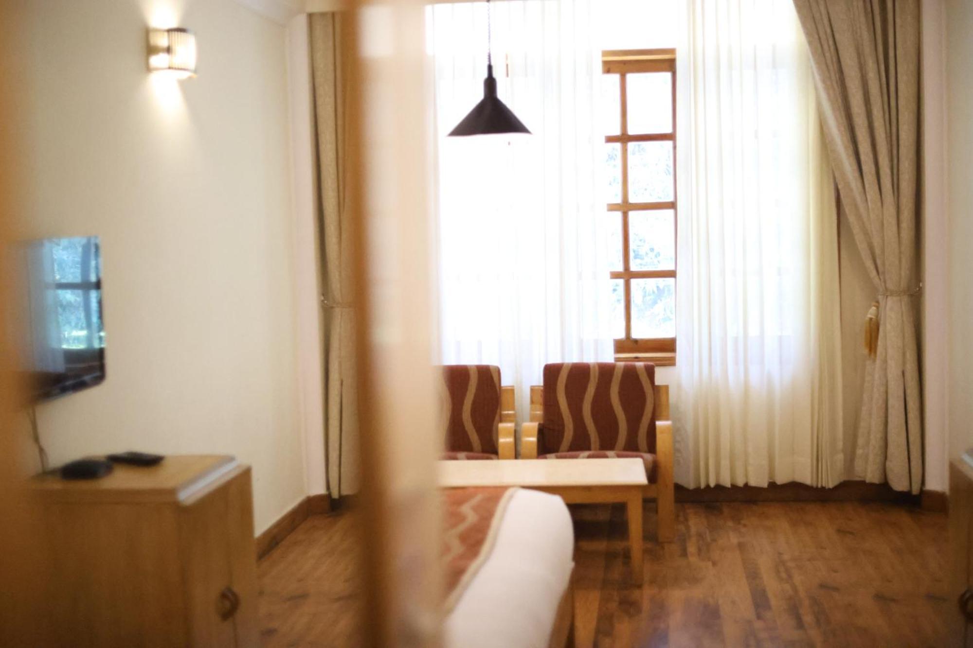 Hotel Willow Banks - Boutique 4 Star Hotel On The Mall Road Shimla Luaran gambar