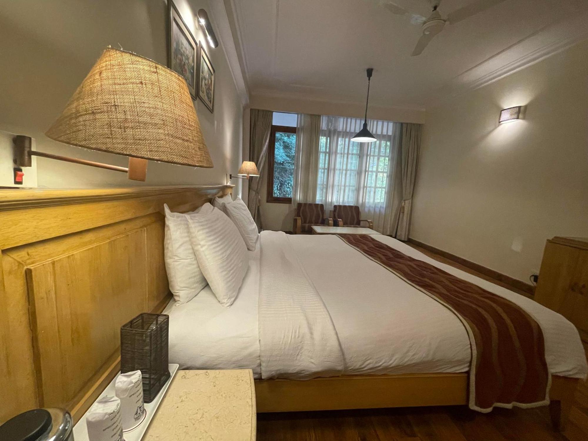 Hotel Willow Banks - Boutique 4 Star Hotel On The Mall Road Shimla Luaran gambar